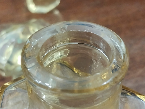 Antigua Licorera De Vidrio Amarillo Con 5 Vasitos Art Deco Amarillo (Usado)