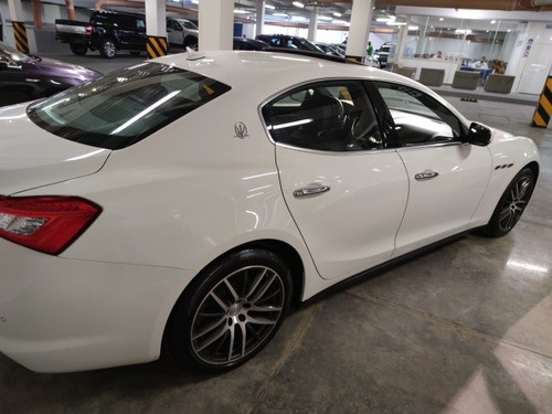 Imagen 11 de 13 de Maserati Ghibli 2019 3.0 L Credito