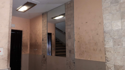 Imagen 6 de 16 de Venta Oficina Deposito Zona Comercial Balvanera