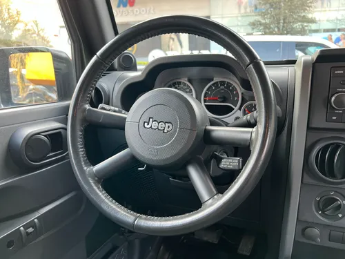 Jeep Wrangler 3.8 Unlimited Sahara 4x4 At