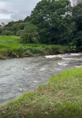 Terreno En Venta En Roca Partida Con Río Cruzando La Propiedad Y Nacimiento De Agua Dulce