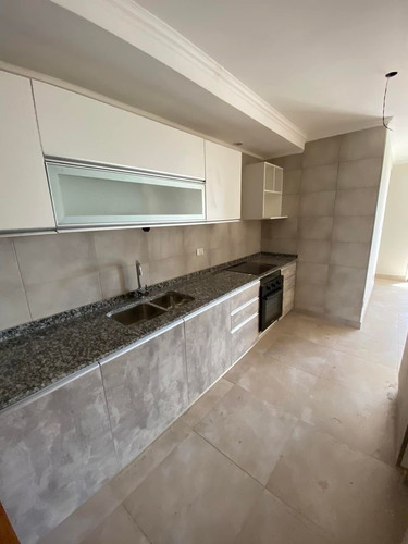 Imagen 8 de 10 de Exclusivo Departamento En Edificio El Faro En Posadas
