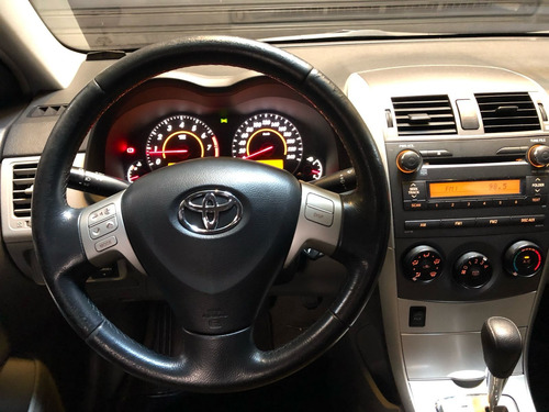 Toyota Corolla 1.8 16v Gli Flex 4p
