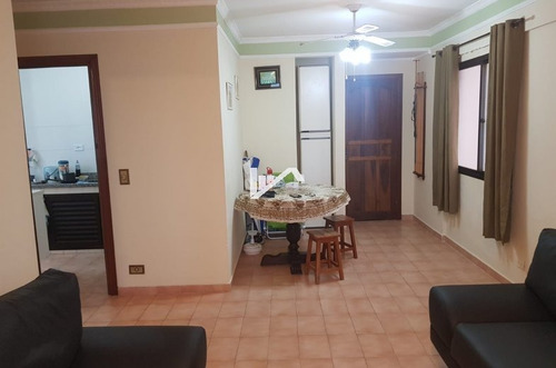 Imagem 6 de 14 de Bom Apartamento Bairro Solemar Frente Ao Mar