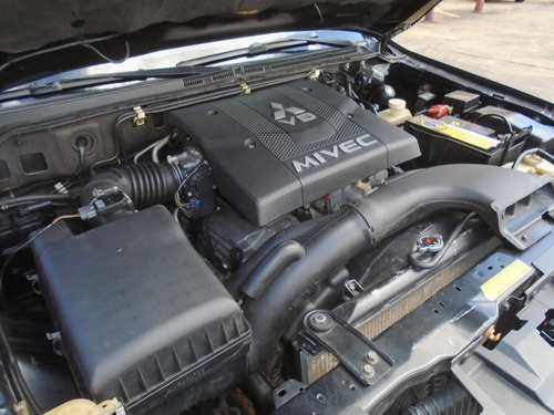 Imagen 13 de 15 de Mitsubishi Montero Limited - Automatica