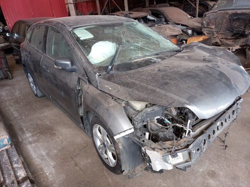 Imagem 1 de 5 de Sucata Ford Focus 2015 Para Vendas De Peças