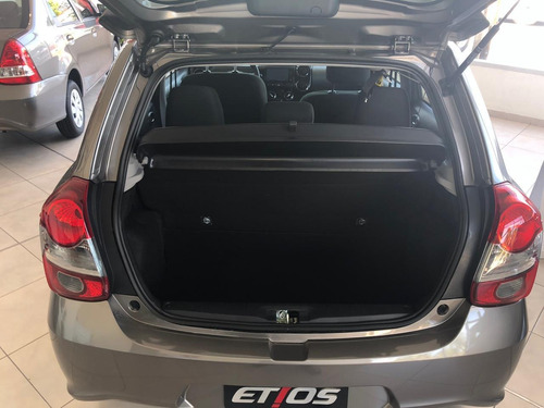 Toyota Etios X 1.5 Vvti 103 Cv 6 M/t 5p 2021 Febrero