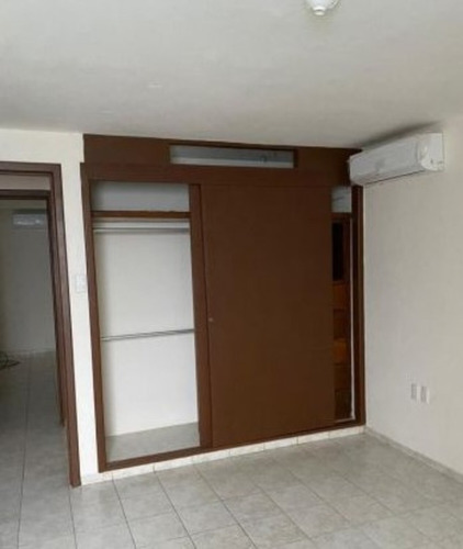 Departamento En Venta Medellin # 14, Depto. 504, Col. Roma Norte, Alc. Cuauhtemoc, Cp. 06700 Mlday82