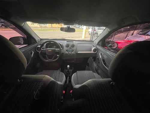 Imagem 7 de 12 de Chevrolet Montana 1.4 Ls Flex 2016