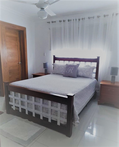 Imagen 2 de 10 de Apartamento Amueblado De 3 Habitaciones En Renta