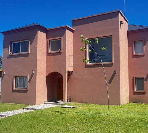 Casa En Venta Frente A La Plaza De Juegos, 3 Dormitorios. Barrio Cerrado San Matias, Escobar