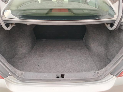 Nissan Versa 1.6 A/C Mt