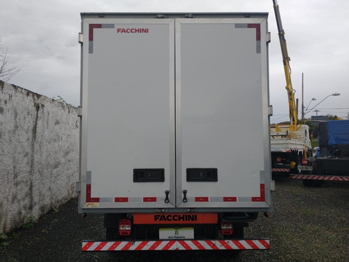 Imagem 4 de 14 de Volkswagen Express Ano 2019 Baú Carga Seca Facchini