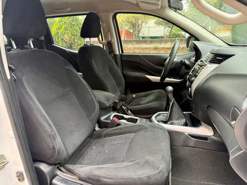 Nissan NP300 Frontier 2.5 Le Aa Mt