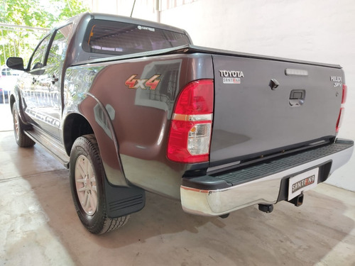 Toyota Hilux Srv 4x4 Mt 2015