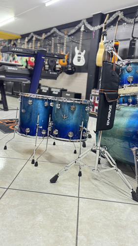 Batería Profesional Svenz Live Concert Lcx-6 / Set Bombo 22