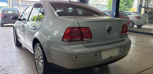 Volkswagen Bora 1.8 Highline T Tiptronic Cuero