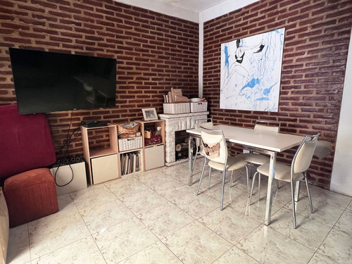 Venta Casa 3 Amb - Cochera Quincho Jardin. Palomar