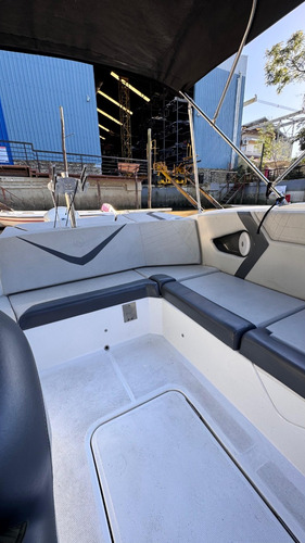 Klase A 210 (2023) - Evinrude 150hp (112hs)