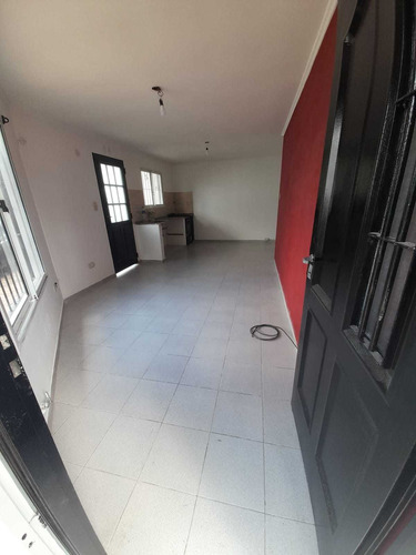 Imagen 4 de 10 de Casa En Ph En Alquiler. Ituzaingo Norte