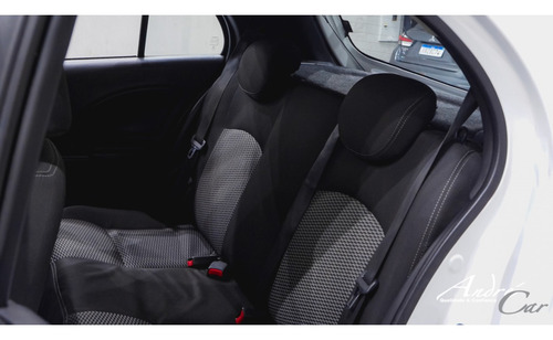 Nissan March 1.6 SV 16V FLEXSTART 4P MANUAL