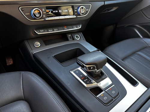 Audi Q5 2.0 45 TFSI AT 4X4