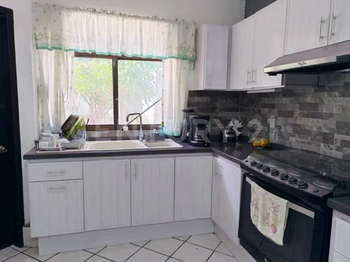 Casa En Renta, Col. Centro, Coatzacoalcos, Ver.