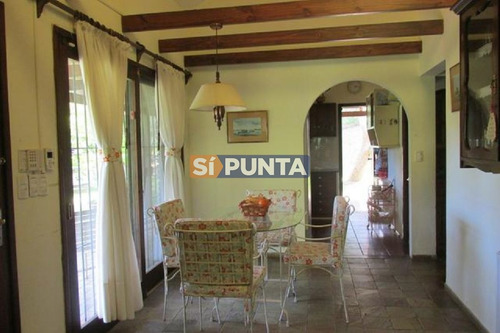 Imagen 1 de 10 de Casa En Venta - Rincón Del Indio