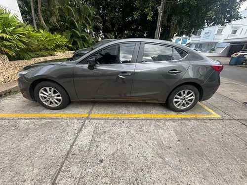 Mazda 3 2.0 Touring At