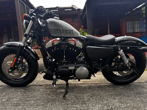 Harley Davidson 48 Hard Candy Custom