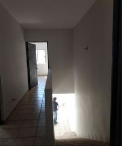 Linda Cómoda E Iluminada Casa Oportunidad Milenio Iii Santiago De Querétaro Queretaro México Gj-rl A