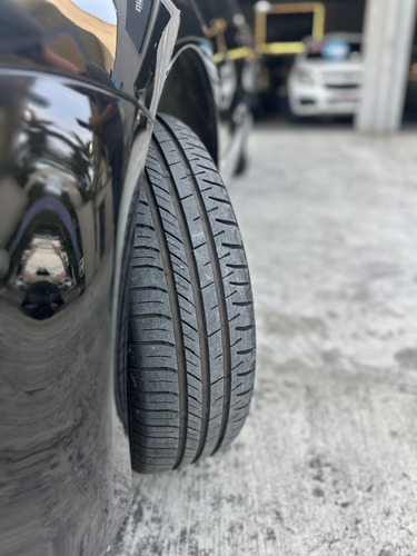 Volkswagen Voyage 1.6 Vht Highline Total Flex 4p