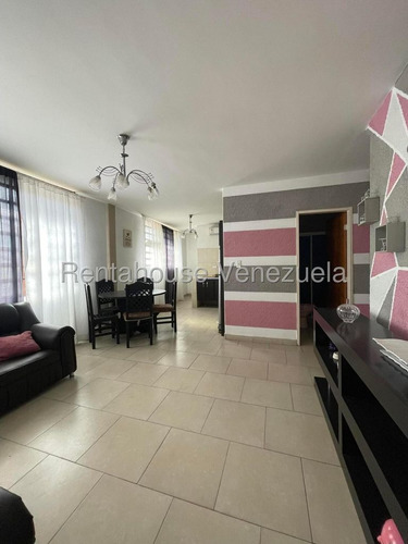 Casa En Alquiler Amoblada Bien Ubicada Con Agua Constante Seguridad 3 Habitaciones 3 Baños Lista Para Mudarse Nela 25-14786