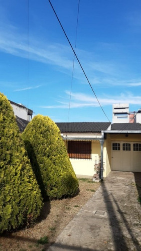 Imagen 3 de 22 de Vende Urgente - Chalet De 3 Ambientes En Venta - Moron Sur - Permuta
