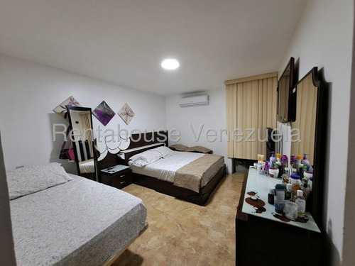 Gjg Venta Penthouse Urb Santa Rosalia Terra Santa 25-15452