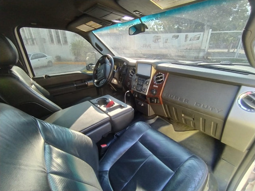 Imagen 14 de 17 de Ford F-250 Super Duty