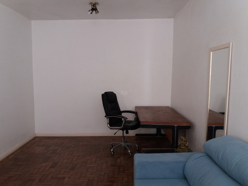 Casa Em Petrópolis Com 5 Dormitórios - Pj3009