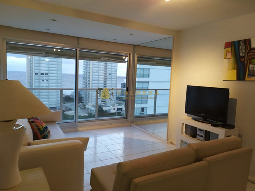 Espectacular Departamento En Complejo De Gran Renombre!- Ref: 2113