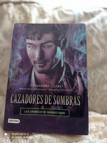 Cazadores De Sombras / Cassandra Clare