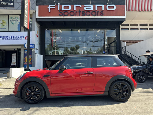 Mini John Cooper Works 2.0 Hot Chilli At