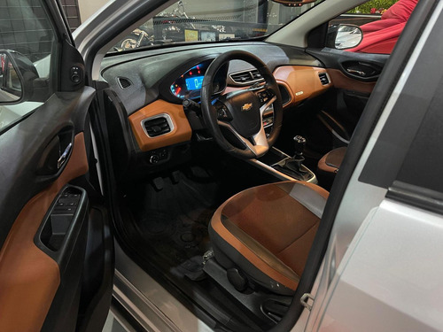 Chevrolet Onix 1.4mt Act