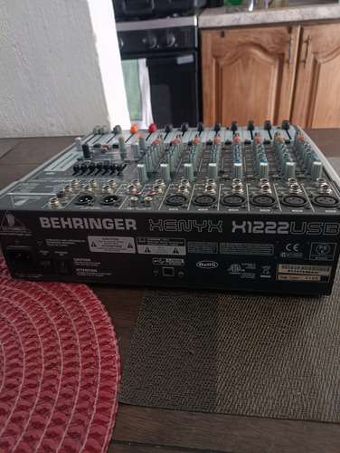 Behringer X1222usb Mixer Interfaz 12 Canales Con Case (Usado)