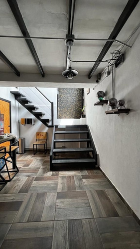 Edificio En Venta En Constituyentes, Querétaro