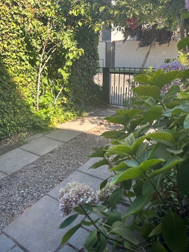 Arriendo Departamento Amoblado 1d/1b A Pasos De Vitacura