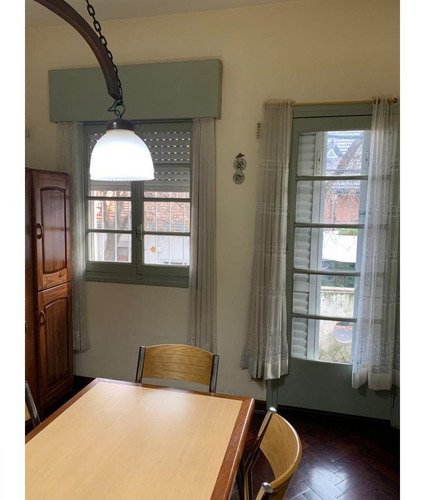 Imagen 7 de 9 de Venta Casa En Arroyito, Dos Dormitorios, Planta Alta Con Patio Y Terraza