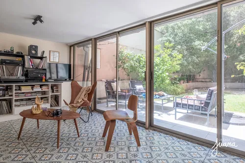 A Pasos De Metro El Golf, Patio De 131 M2 Con Terraza