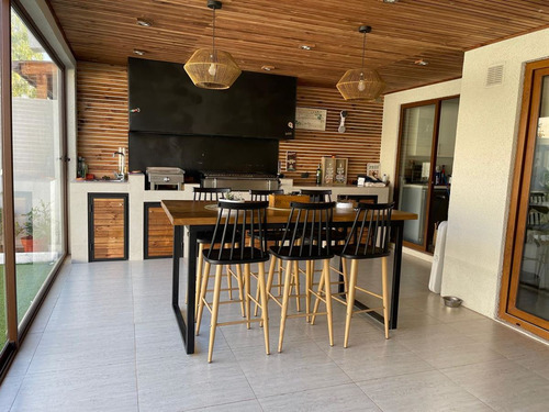 Casa En Venta De 3 Dorm. En Pudahuel