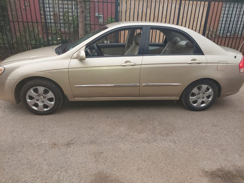 Imagen 2 de 8 de Kia Cerato
