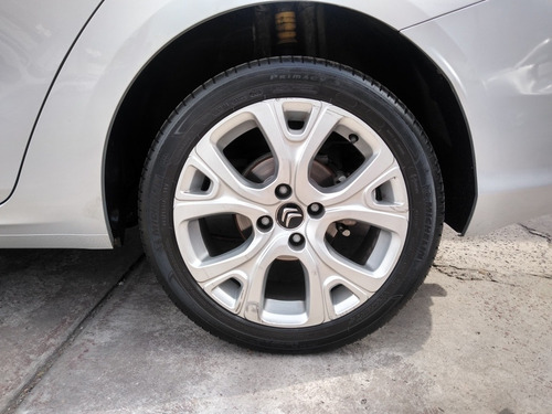 Imagen 7 de 12 de Citroën C4 Lounge 2018 1.6 Hdi 115 Feel Pack