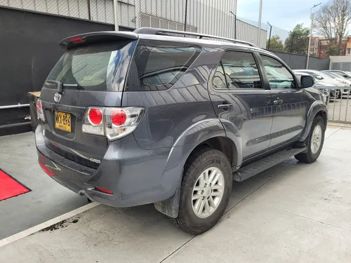 Toyota Fortuner 2.7l 4x2